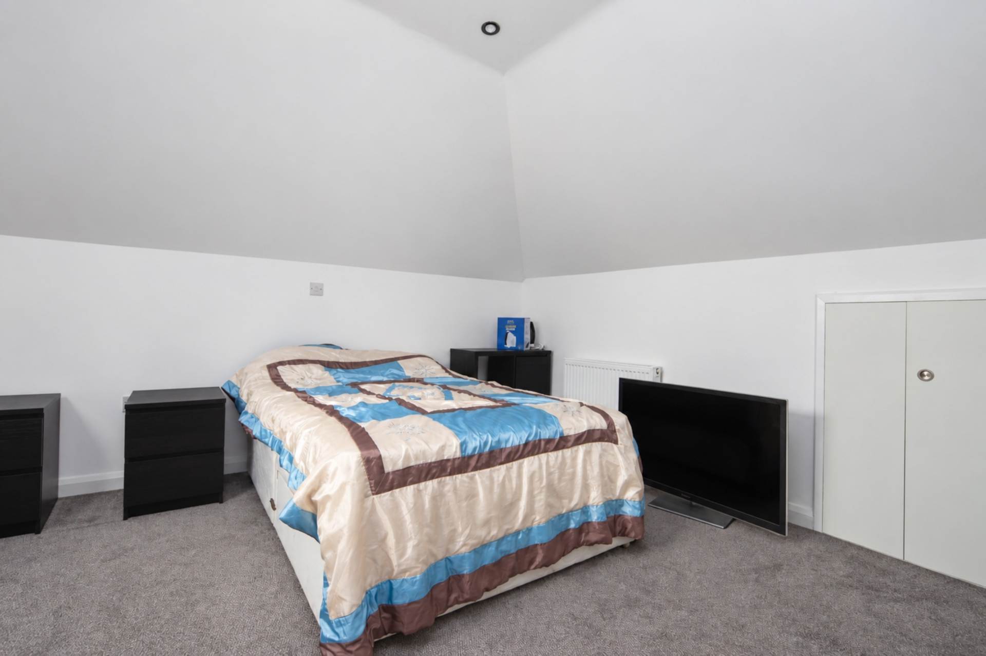 Orchard Way, Stanbridge, Image 9