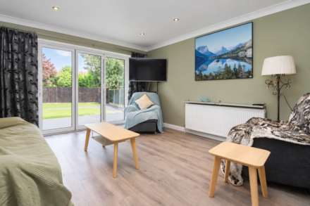Orchard Way, Stanbridge, Image 6