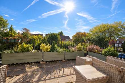 Sandon Close, Tring, Image 19