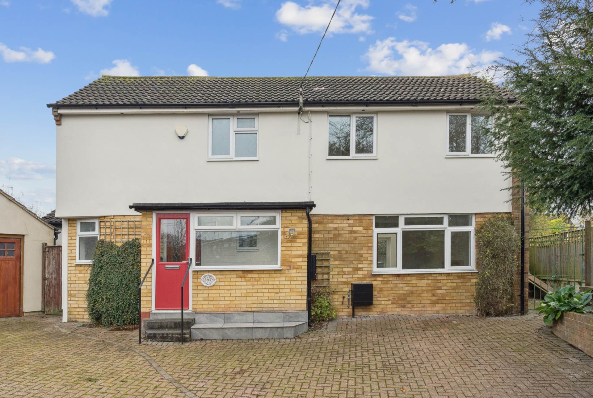 Dundale Road, Tring, Image 1