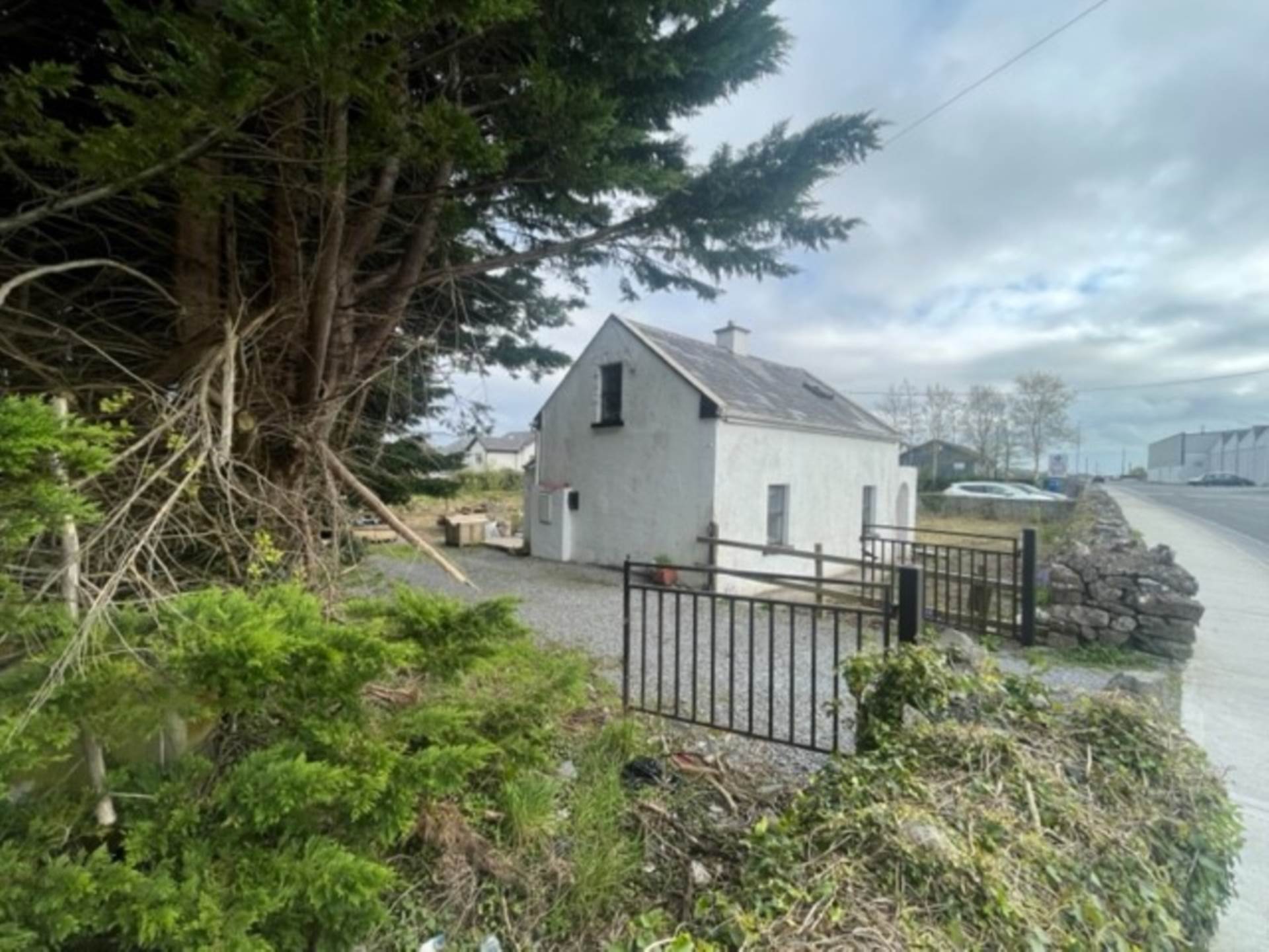 Ballyhugh, Gort, Co. Galway Ballyhugh, Gort, Co. Galway
