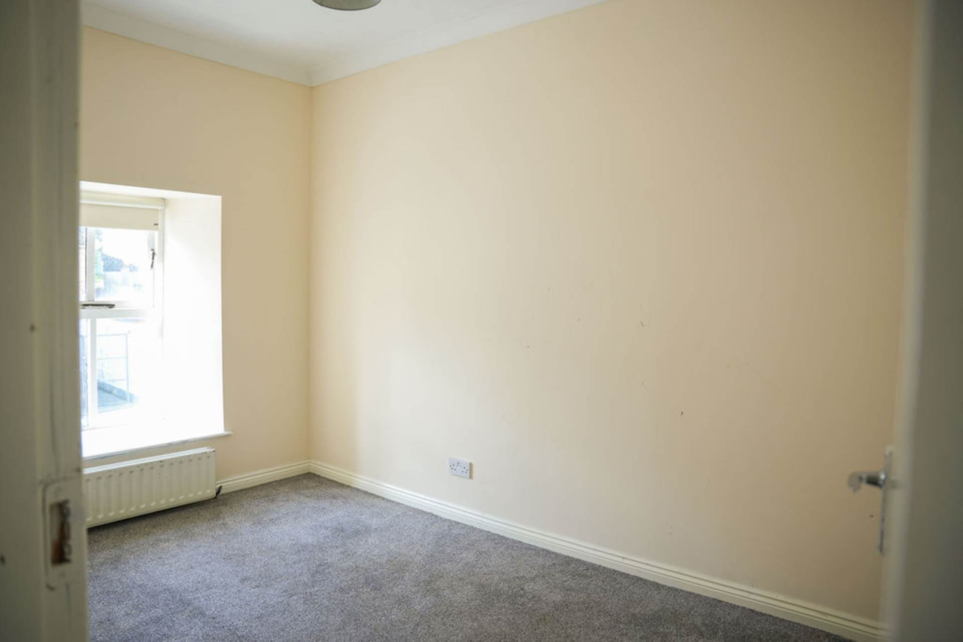 The Wren Bar and Residence, Woodford, Co. Galway, H62 WF53