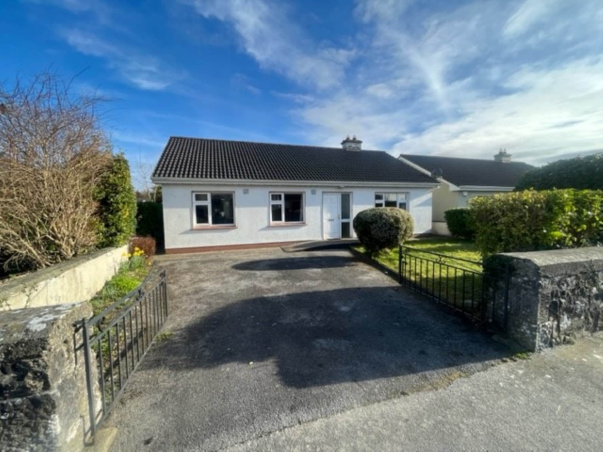 Ballyhugh, Gort, Co. Galway Ballyhugh, Gort, Co. Galway