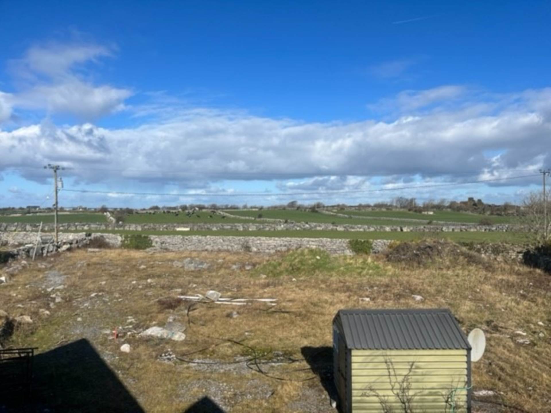 Cloosh, Kinvara, Co. Galway Cloosh, Kinvara, Co. Galway