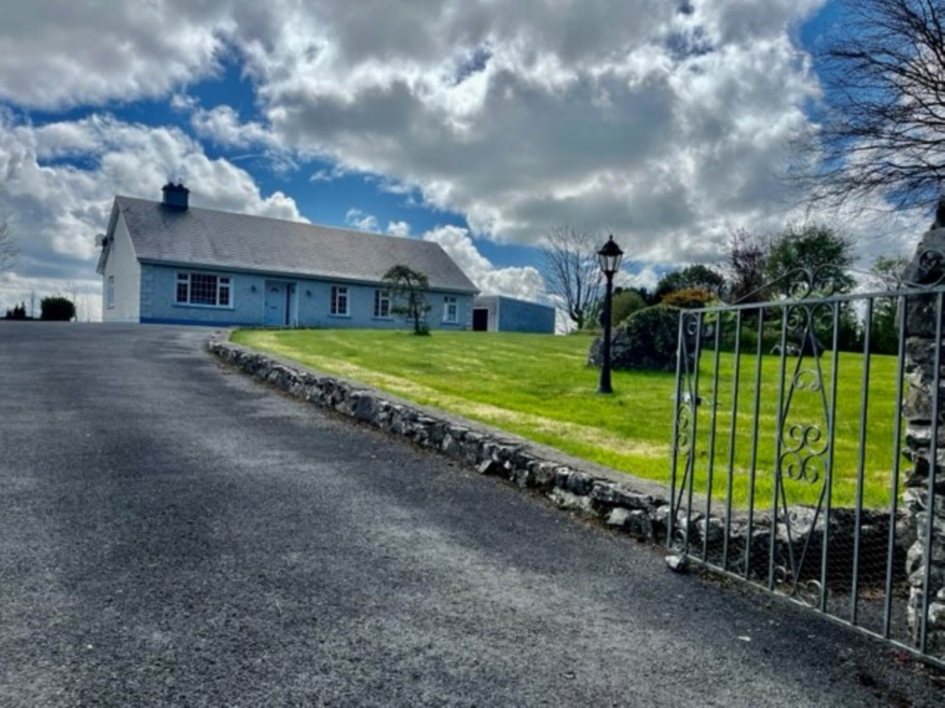 Lakeview, Rockmore, Athenry, Co. Galway H65 KX64 Lakeview, Rockmore, Athenry, Co. Galway H65 KX64