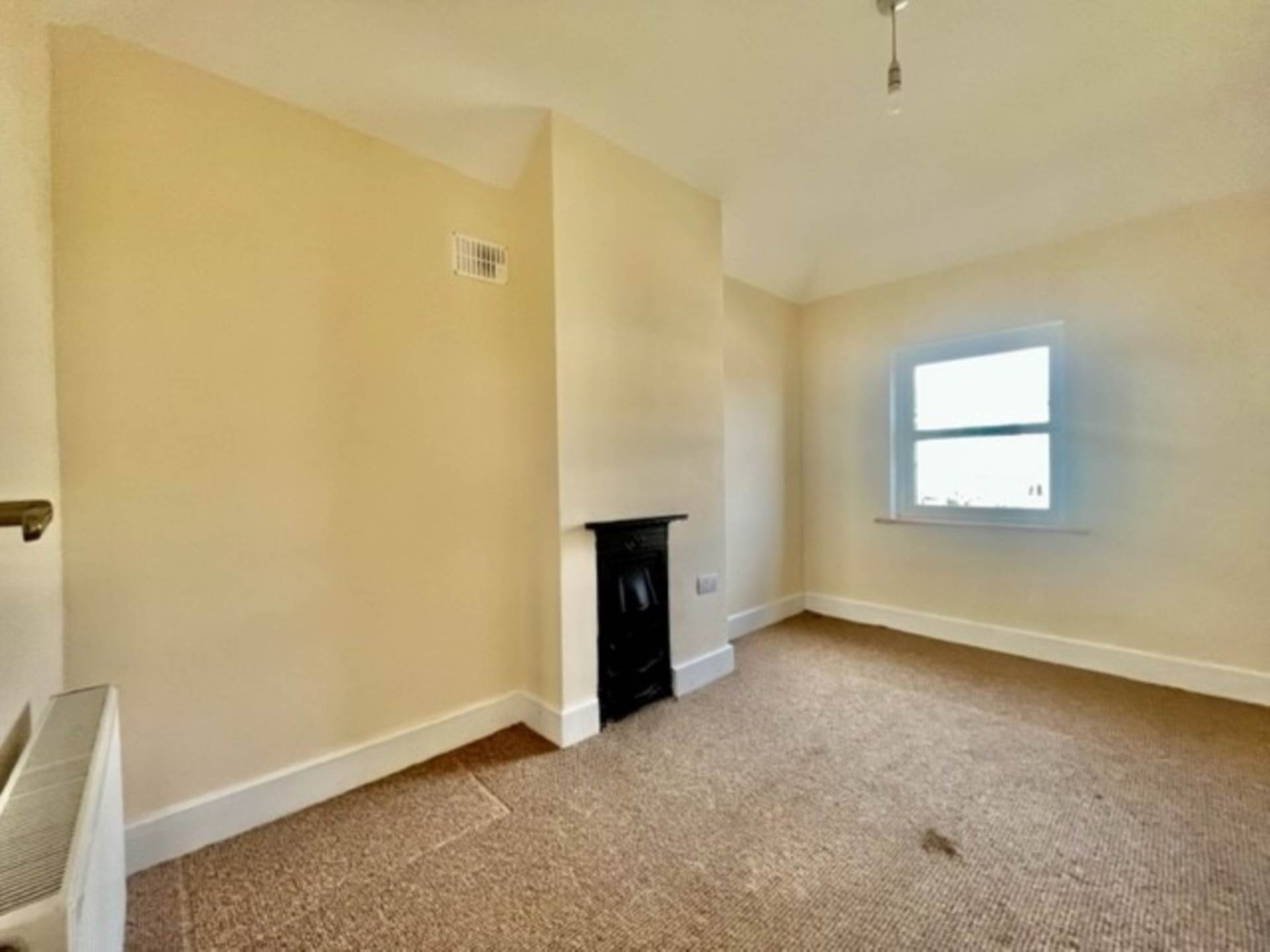 16 Saint Colemans`s Terrace, Ennis Road, Gort, Co. Galway