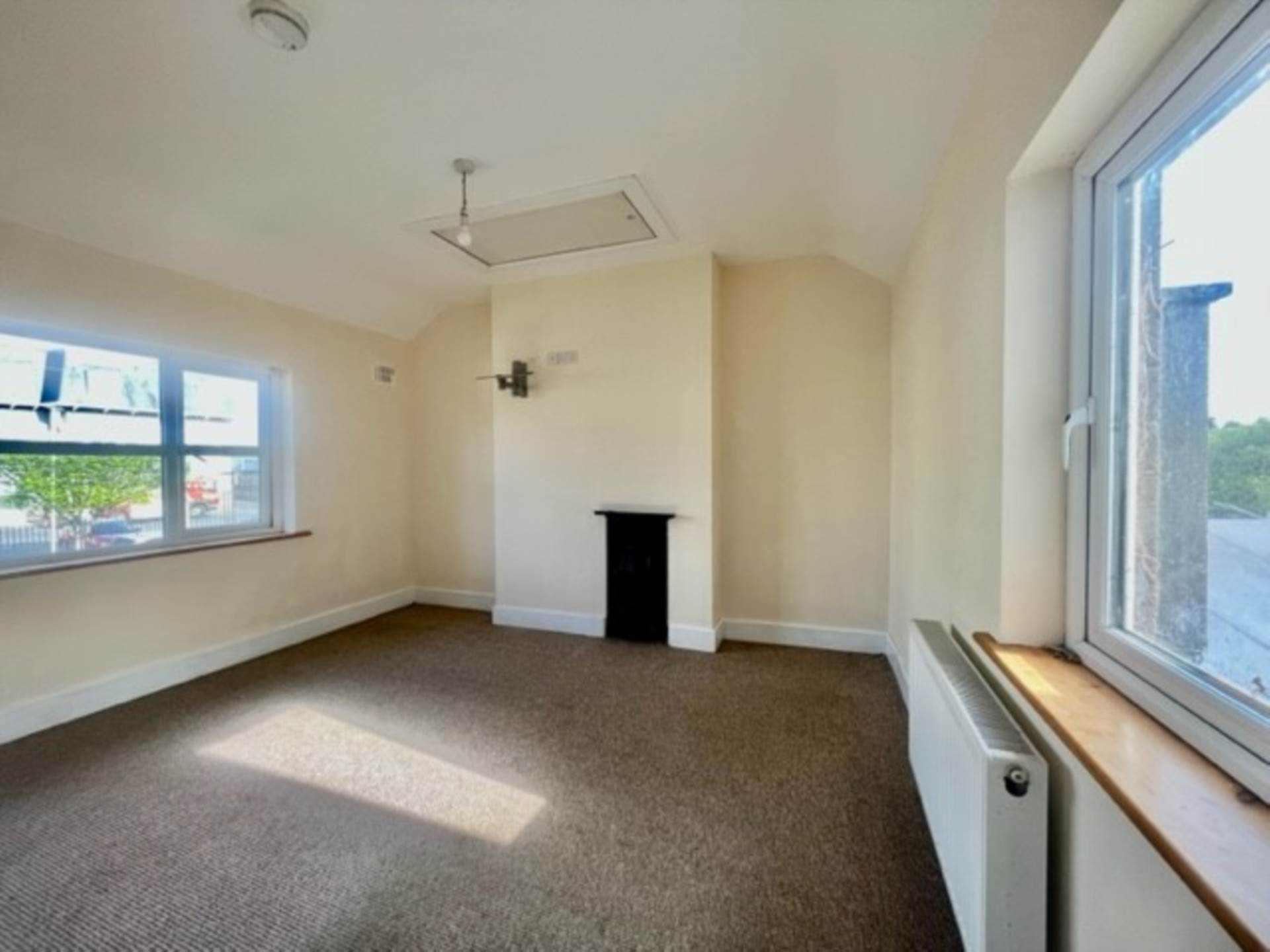 16 Saint Colemans`s Terrace, Ennis Road, Gort, Co. Galway