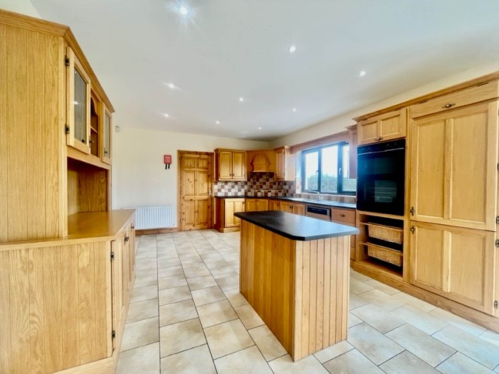 Caherdevane, Craughwell, Co. Galway H91 F8CV Caherdevane, Craughwell, Co. Galway H91 F8CV