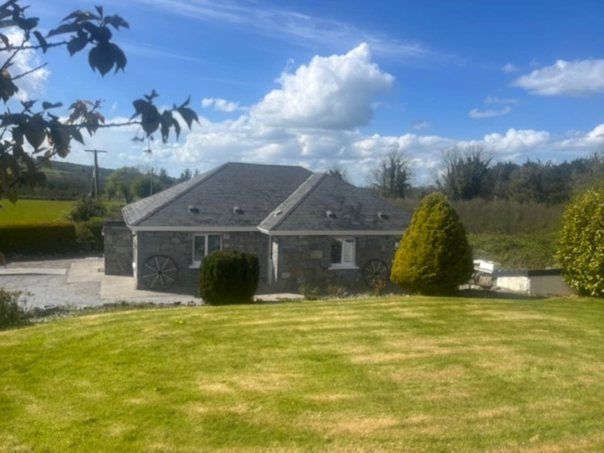Sammary Lodge, Ballycoony, Kilchreest, Loughrea, Co. Galway H62 E288
