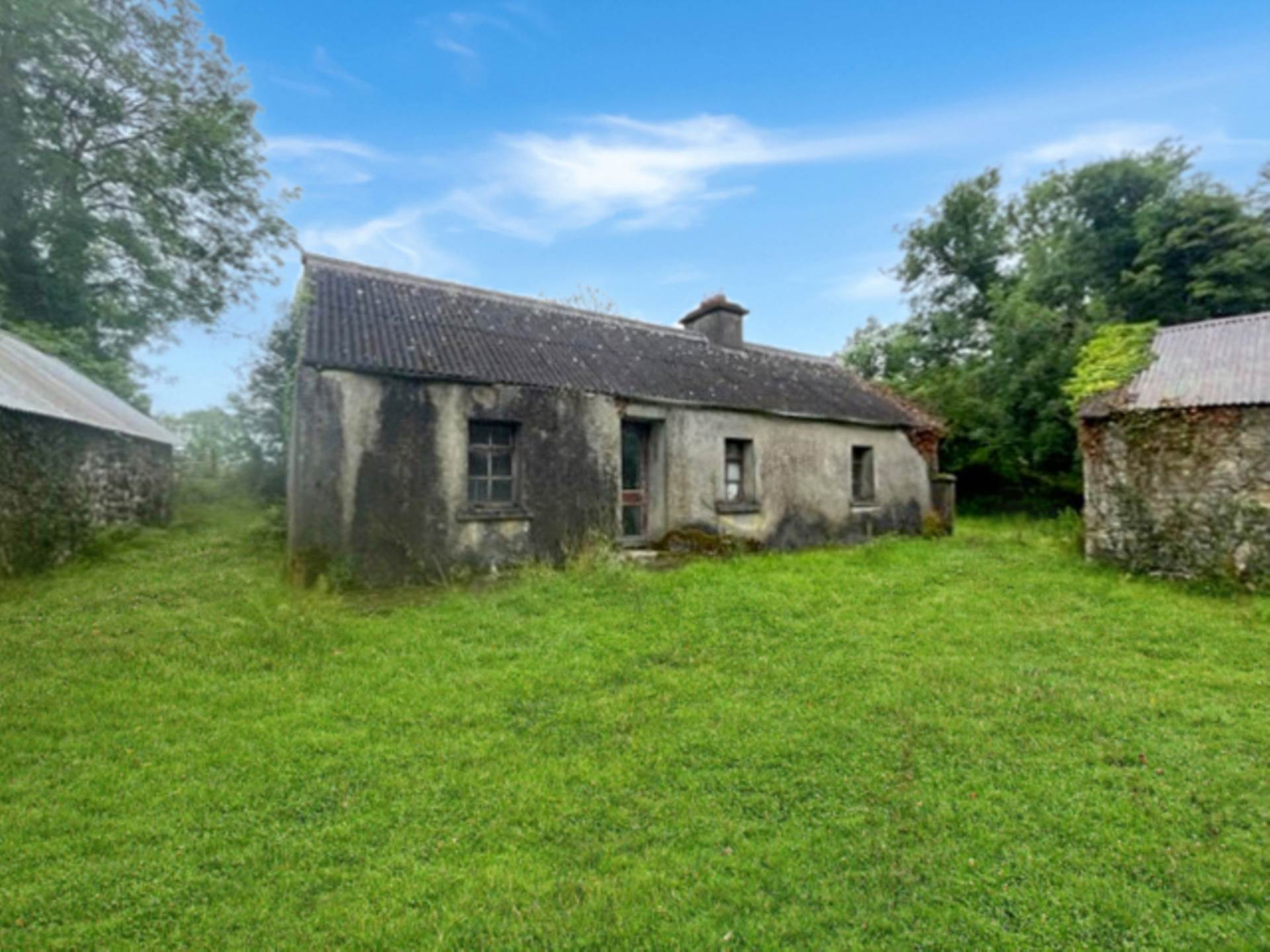 Knockroe, Peterswell, Co. Galway Knockroe, Peterswell, Co. Galway