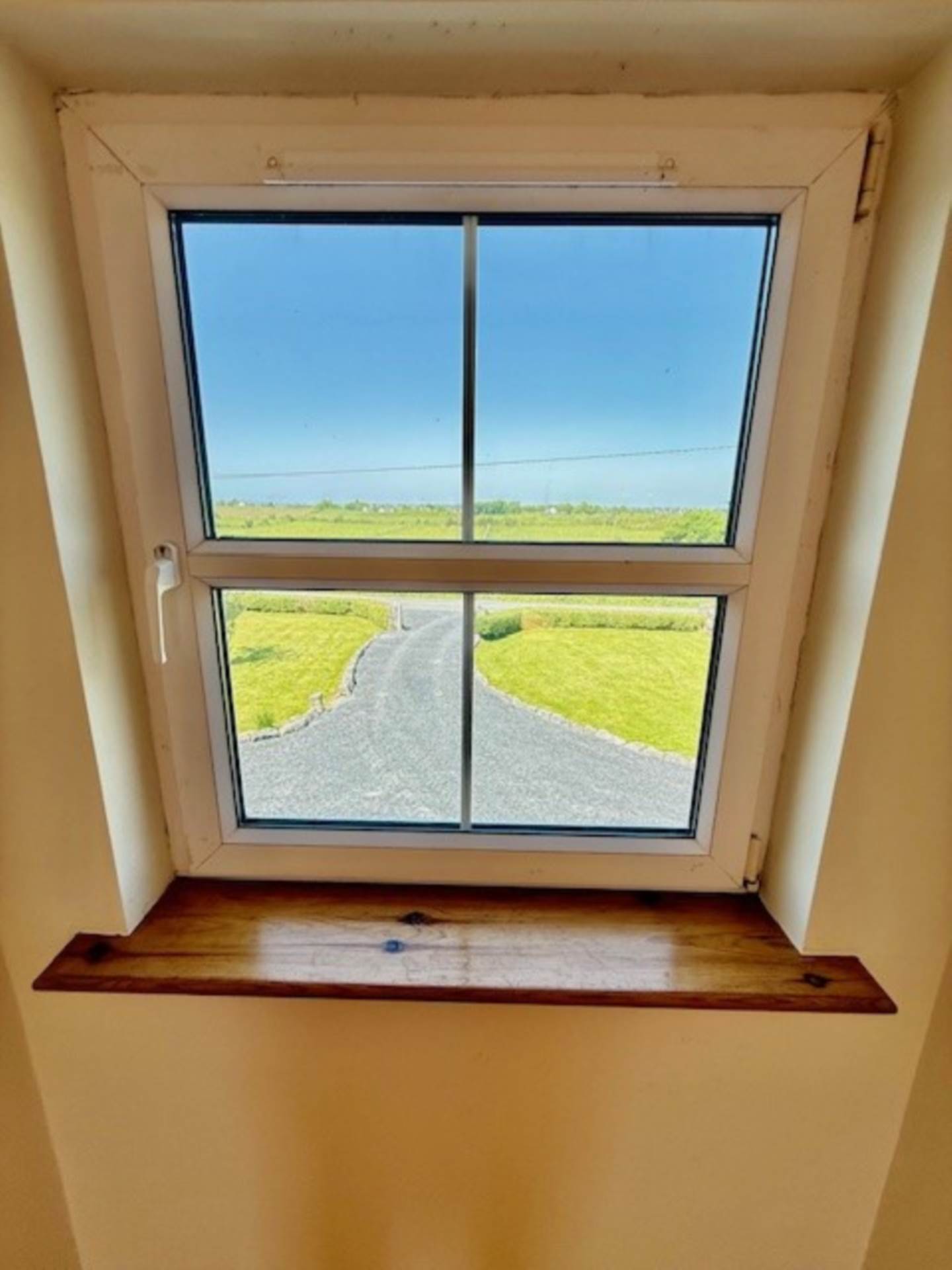 Mulroog West, Ballinderreen, Kilcolgan, Co. Galway Mulroog West, Ballinderreen, Kilcolgan, Co. Galway