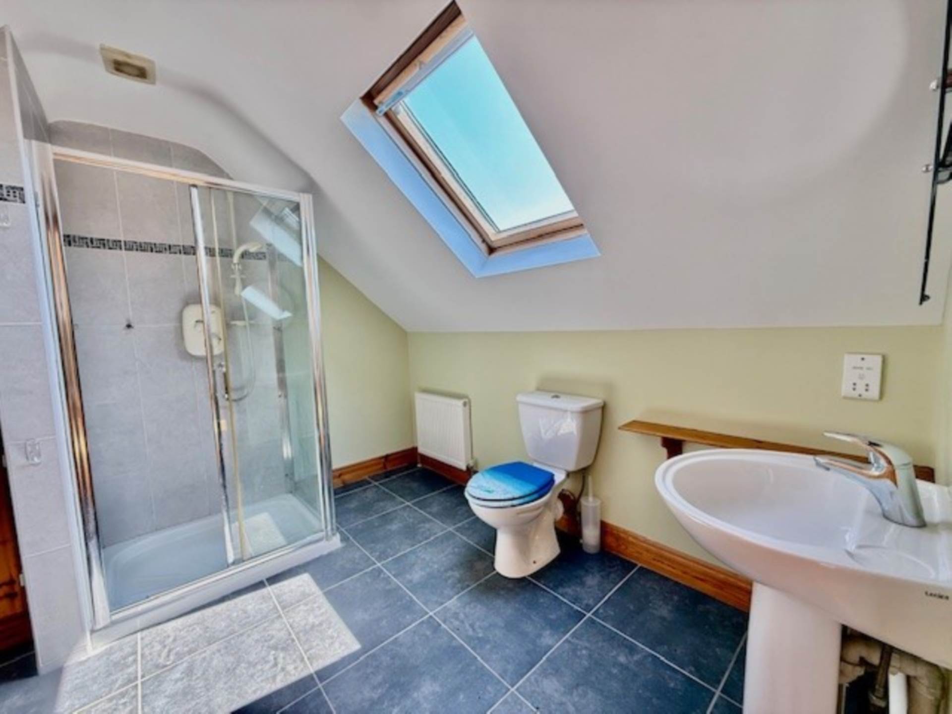 Mulroog West, Ballinderreen, Kilcolgan, Co. Galway Mulroog West, Ballinderreen, Kilcolgan, Co. Galway