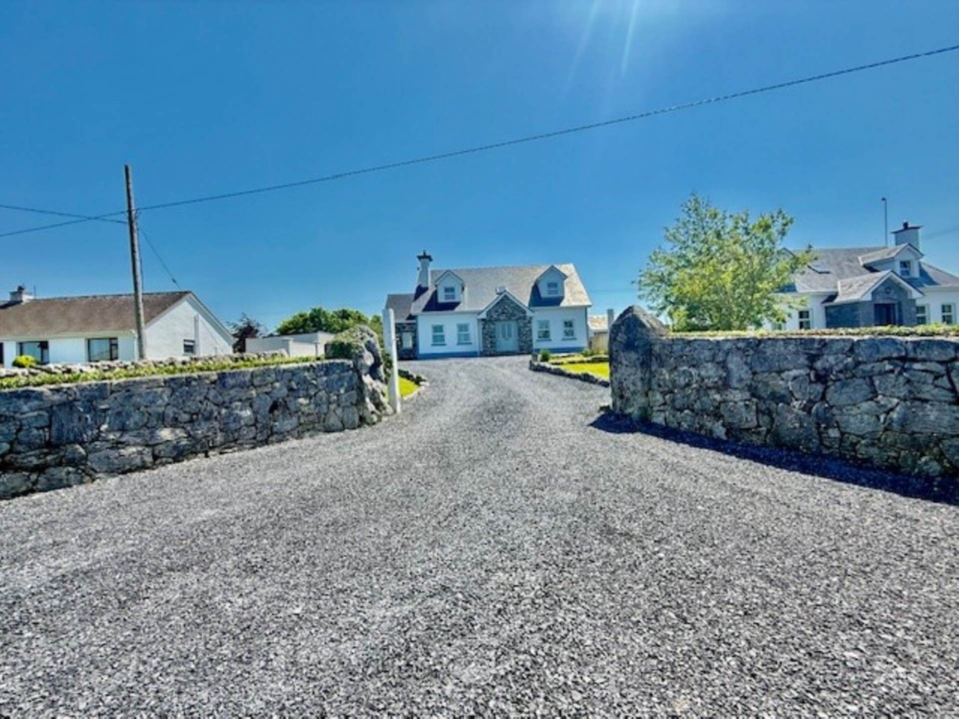 Mulroog West, Ballinderreen, Kilcolgan, Co. Galway Mulroog West, Ballinderreen, Kilcolgan, Co. Galway