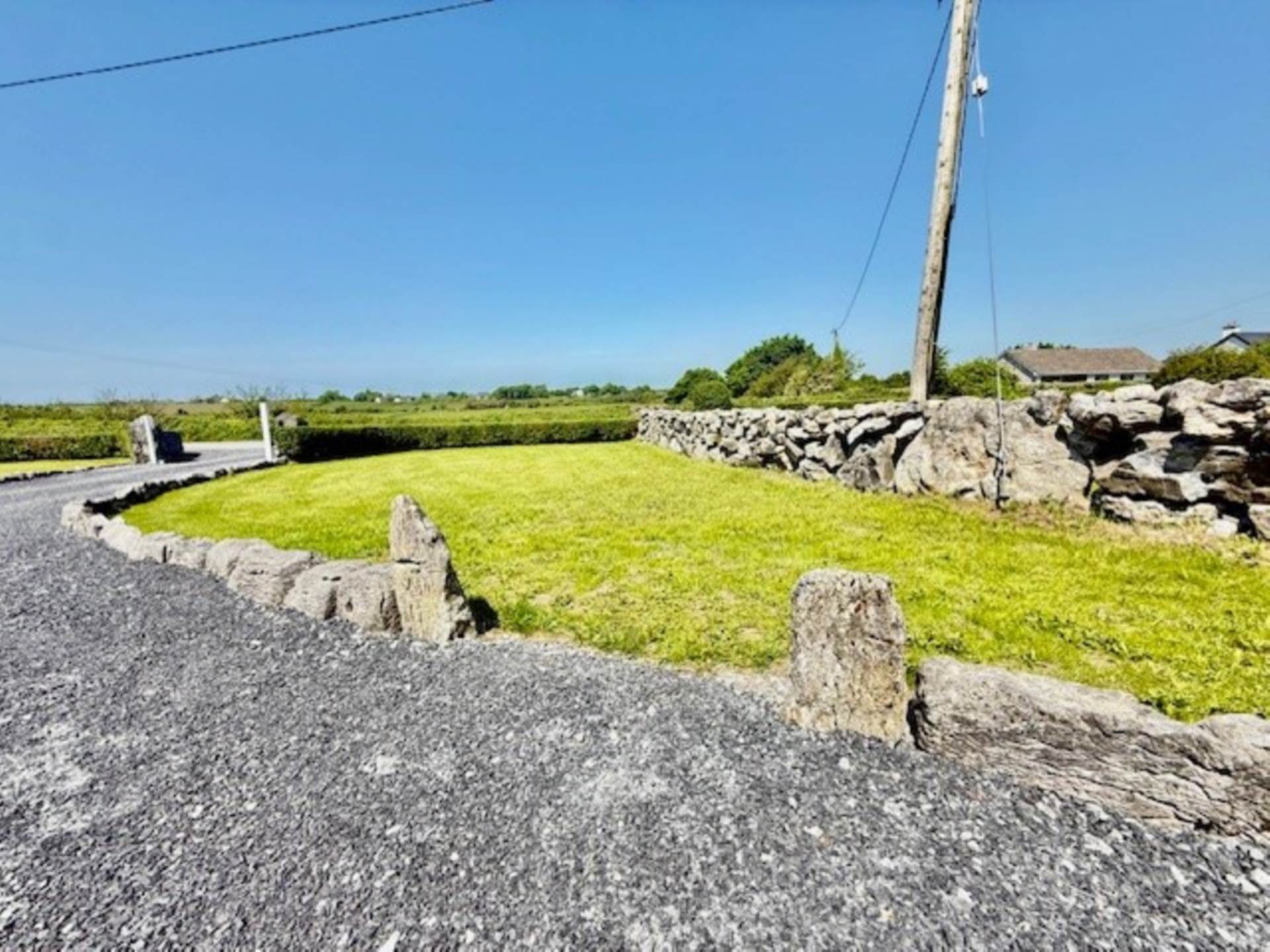 Mulroog West, Ballinderreen, Kilcolgan, Co. Galway Mulroog West, Ballinderreen, Kilcolgan, Co. Galway