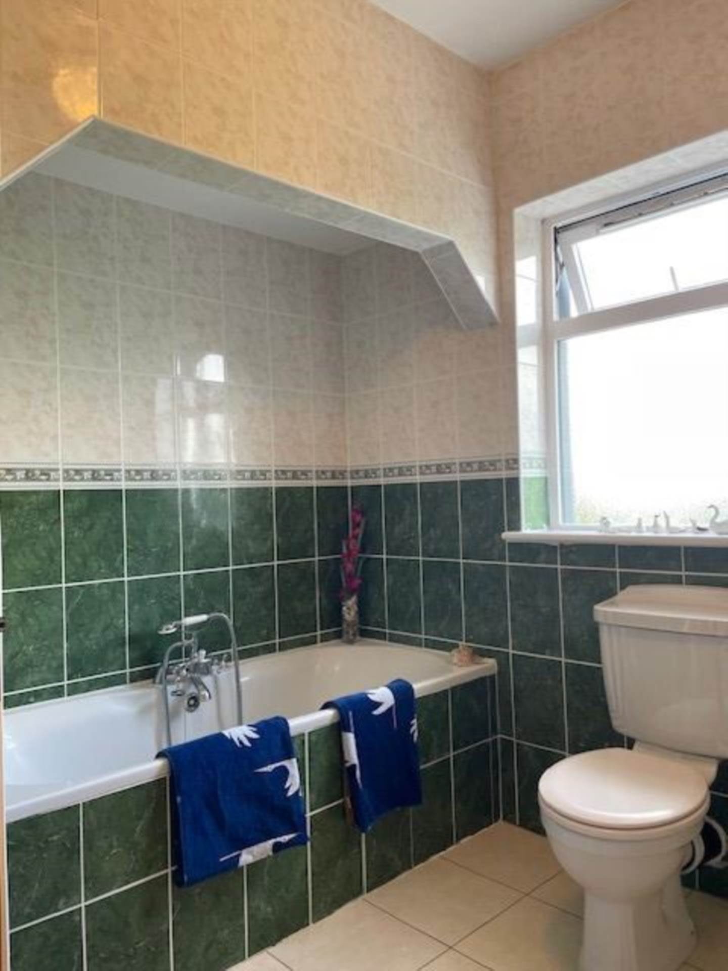 Hollybank House, Carheeney Beg, Gort, Co. Galway, H91 W30E Hollybank House, Carheeney Beg, Gort, Co. Galway, H91 W30E