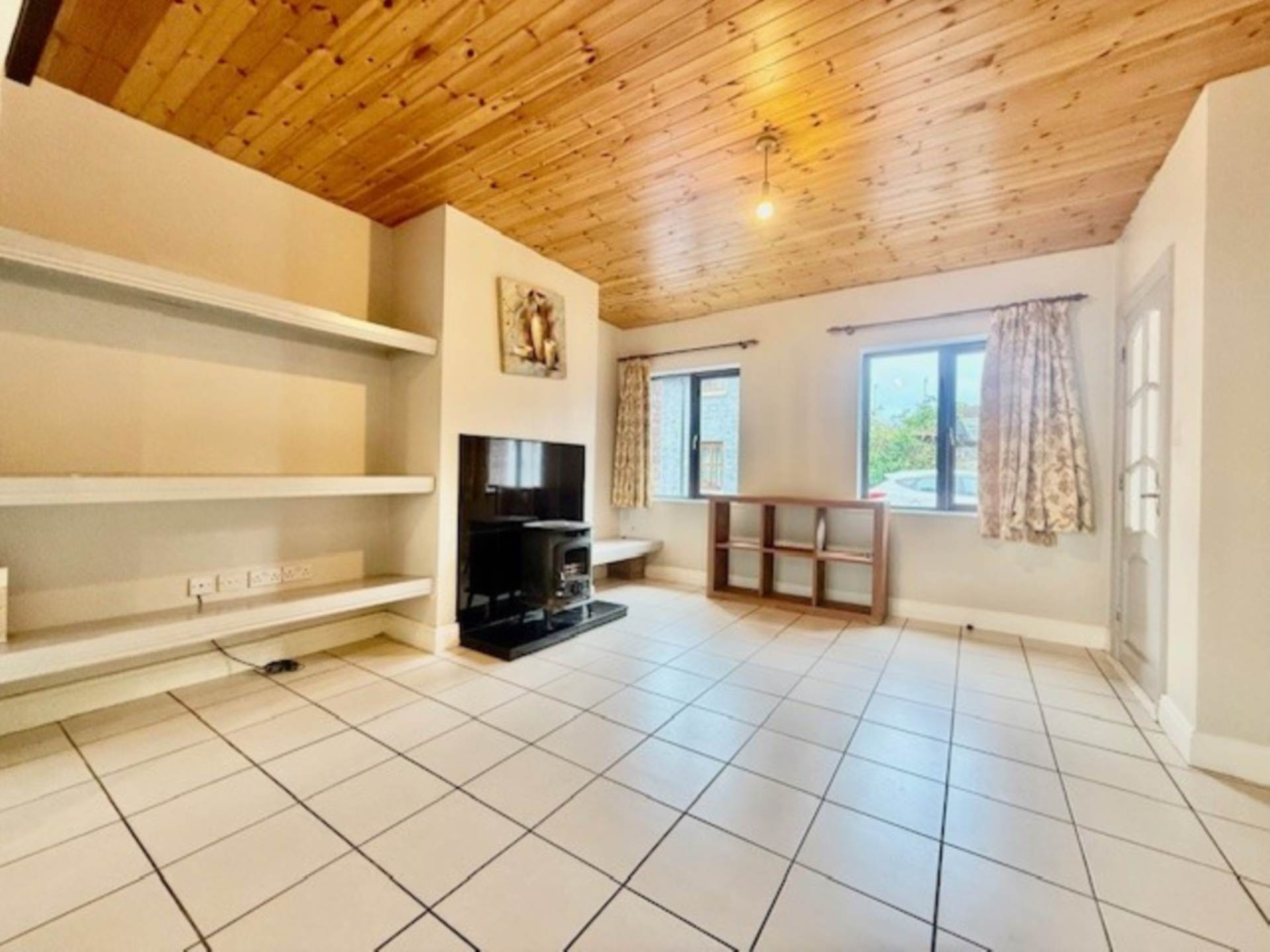 34 Bolands Lane, Gort, Co. Galway, H81 Y5C8 34 Bolands Lane, Gort, Co. Galway, H81 Y5C8