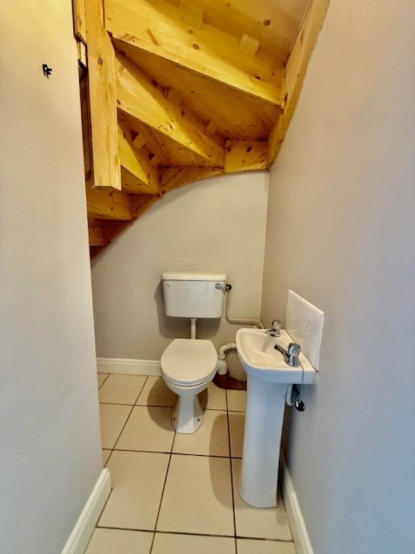 34 Bolands Lane, Gort, Co. Galway, H81 Y5C8 34 Bolands Lane, Gort, Co. Galway, H81 Y5C8