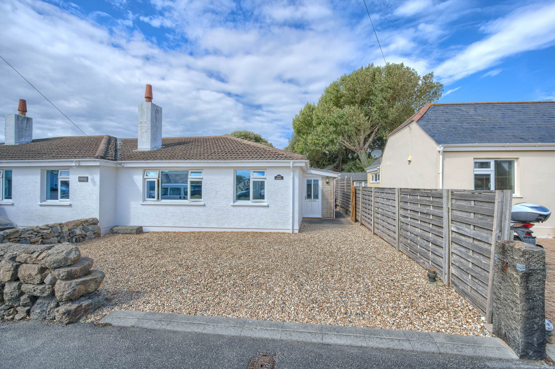Heavenly, Houmet Lane, Vale, Image 1