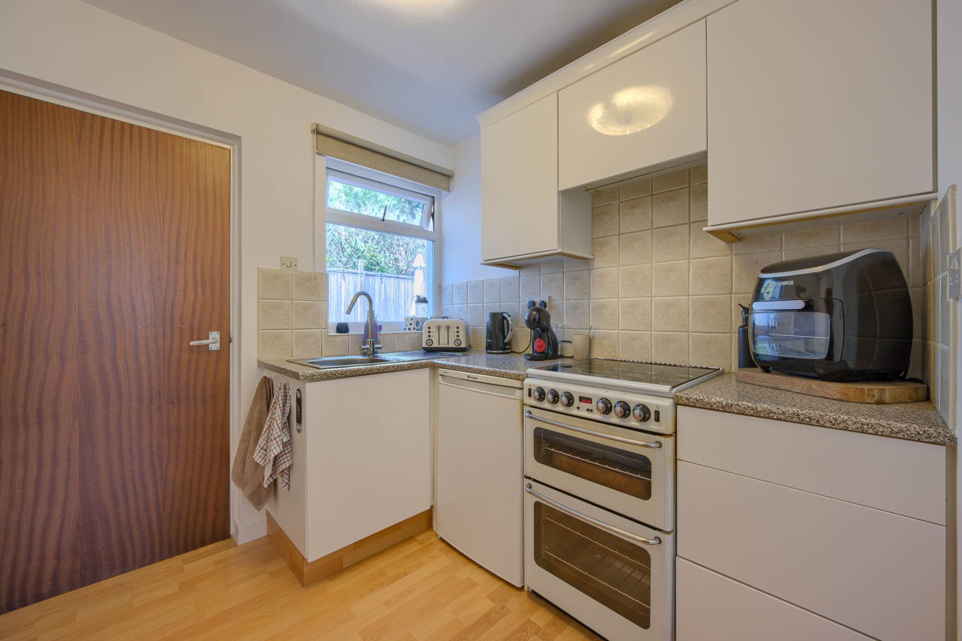 Heavenly, Houmet Lane, Vale, Image 9