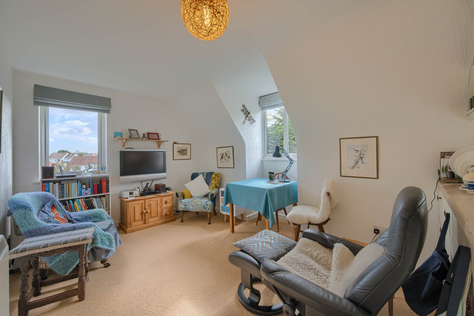 No:11 De Beauvoir Apartments, Rue Cohu, Castel, Image 5