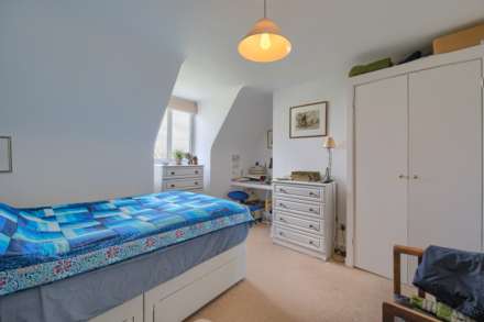 No:11 De Beauvoir Apartments, Rue Cohu, Castel, Image 2