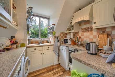 No:11 De Beauvoir Apartments, Rue Cohu, Castel, Image 7