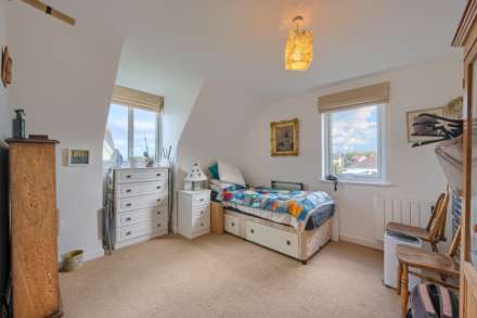 No:11 De Beauvoir Apartments, Rue Cohu, Castel, Image 8