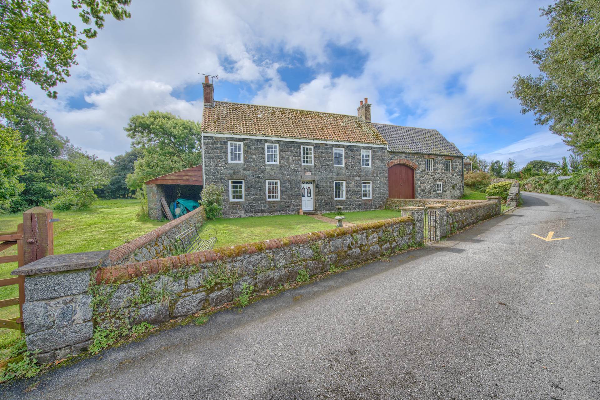 Le Coudre, Rue Des Cambrees, St Pierre Du Bois, Image 1