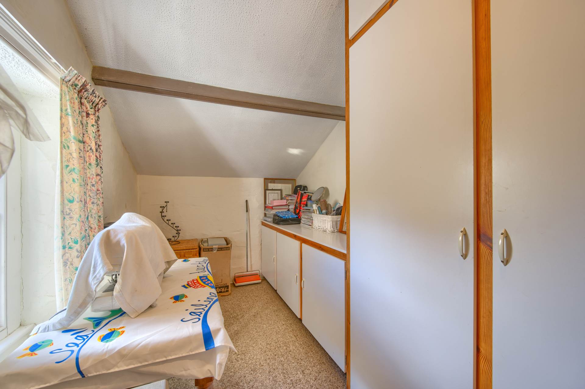 Le Coudre, Rue Des Cambrees, St Pierre Du Bois, Image 19