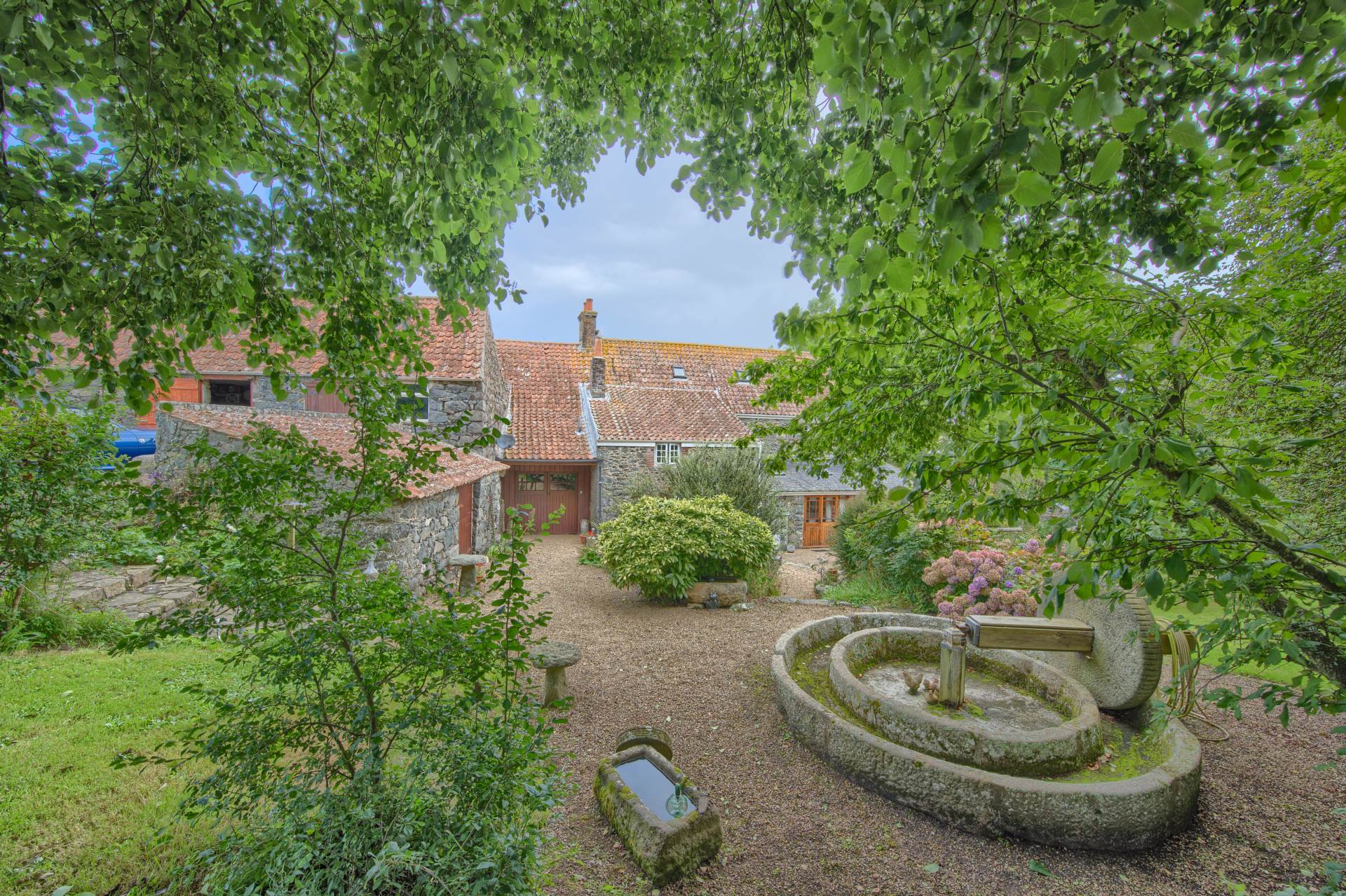 Le Coudre, Rue Des Cambrees, St Pierre Du Bois, Image 30