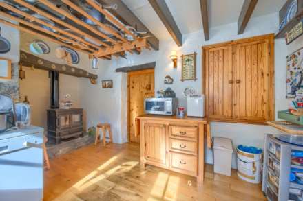 Le Coudre, Rue Des Cambrees, St Pierre Du Bois, Image 11