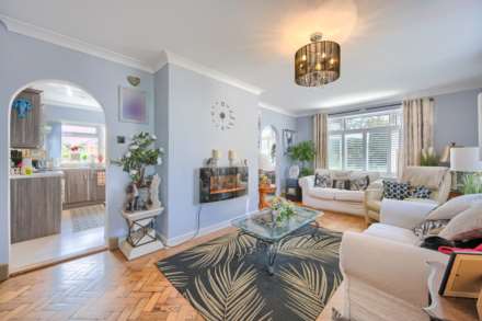 Rosebery, Rue Des Varendes, Castel, Image 3