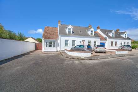 Property For Rent Le Petit Frappier, Rue Des Marettes, St Martin