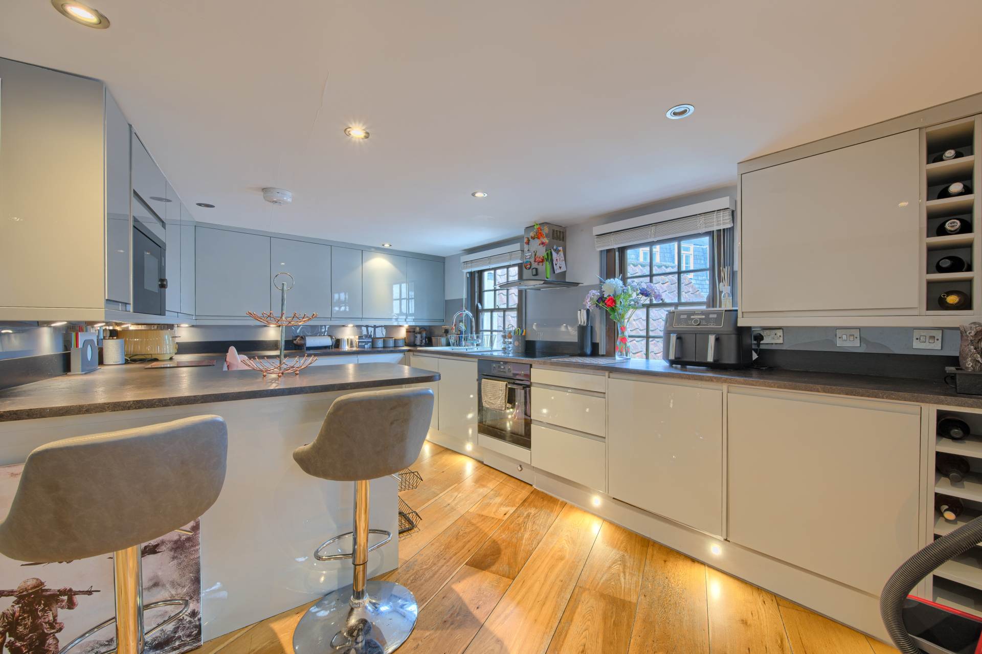 Mansell Street, St Peter Port, Image 2