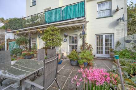 Flat 1, Sunnybank, Victoria Road, St Peter Port