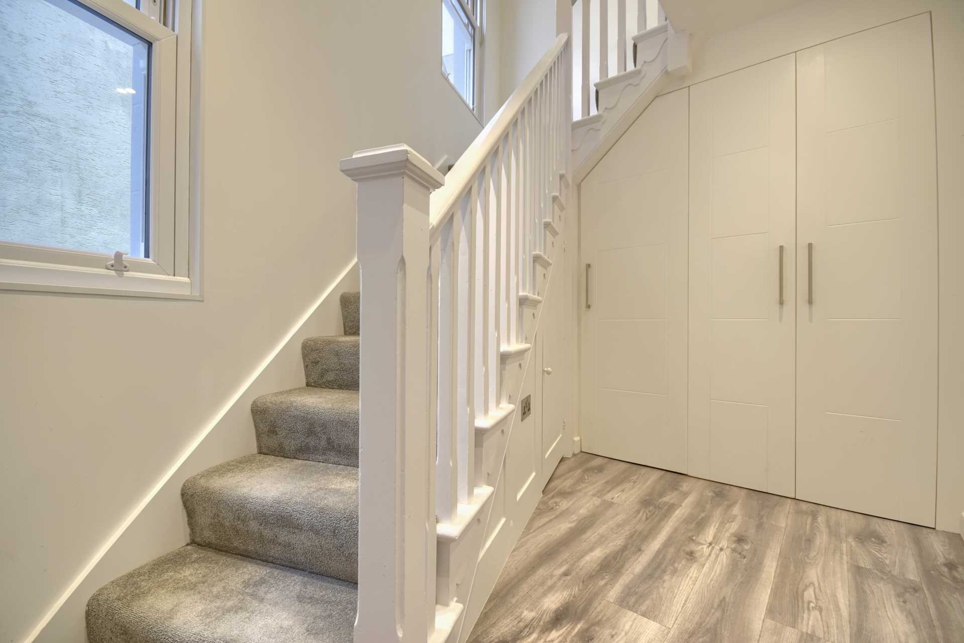 Top Flat, La Porcherie, Berthelot Street, St Peter Port, Image 2