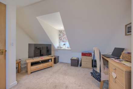 Tarcolin, Victoria Avenue, Image 11