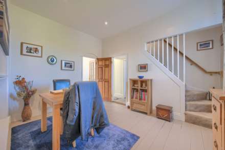 Tarcolin, Victoria Avenue, Image 3