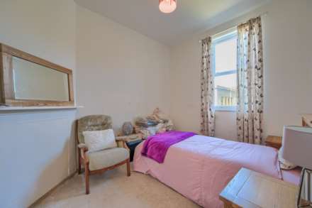 Tarcolin, Victoria Avenue, Image 4