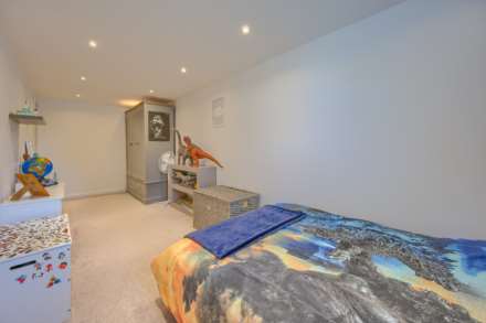 Les Hirondelles, Couture Road, St Peter Port, Image 12