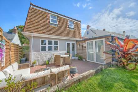 Les Hirondelles, Couture Road, St Peter Port, Image 16