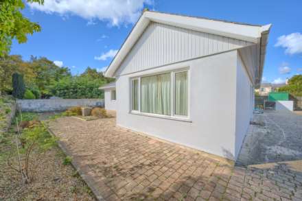 Sandon, Les Tracheries Road, St Sampson, Image 17