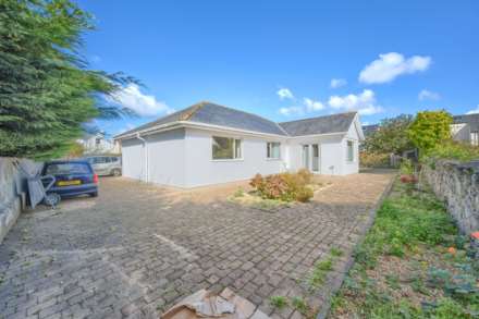 Sandon, Les Tracheries Road, St Sampson, Image 18