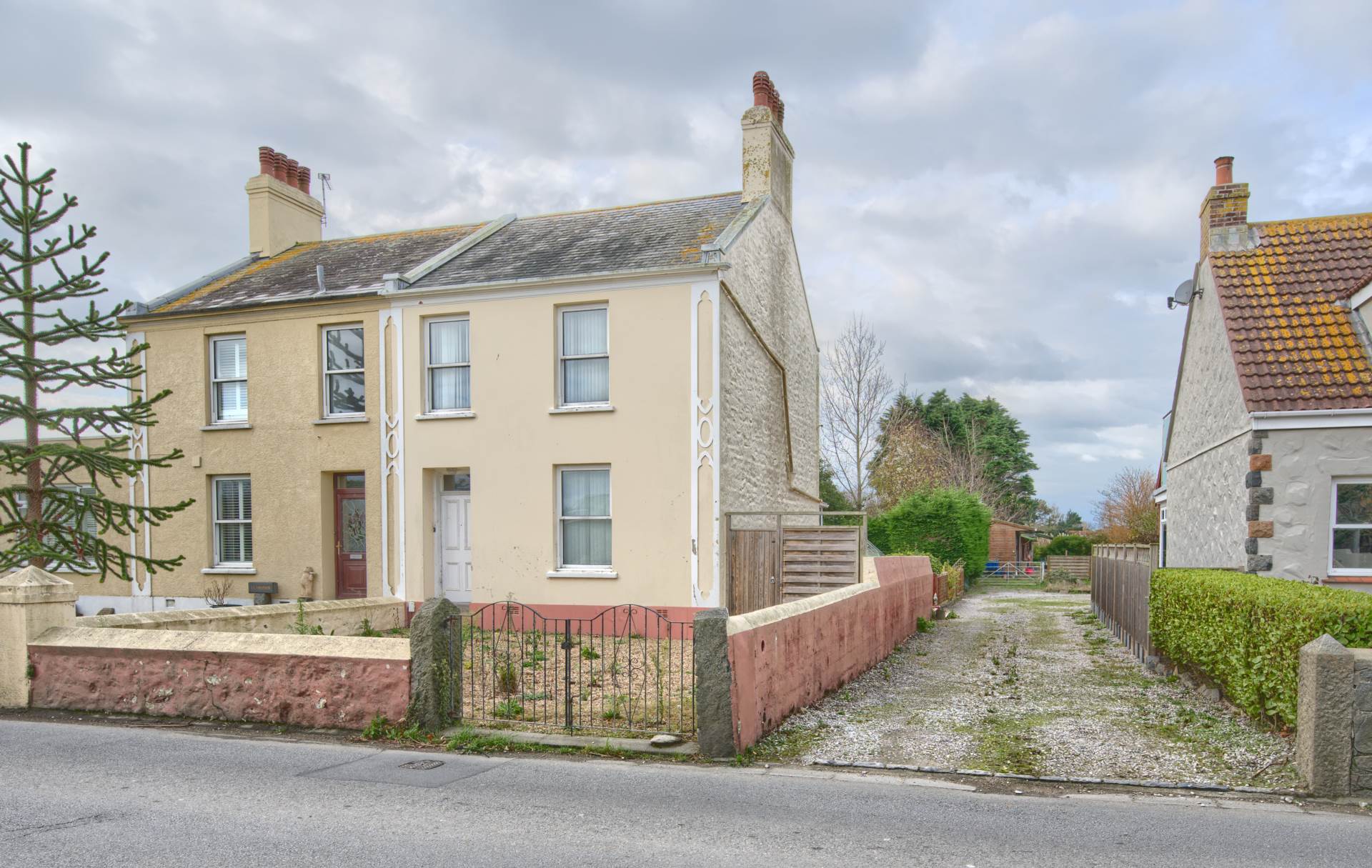 Glenmore, Route Militaire, Vale, Image 1