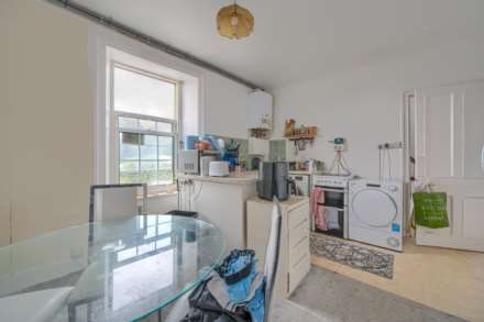 Flat 2 Bas De Mont, Mount Hermon, St Peter Port, Image 3