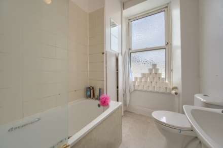 Flat 2 Bas De Mont, Mount Hermon, St Peter Port, Image 4