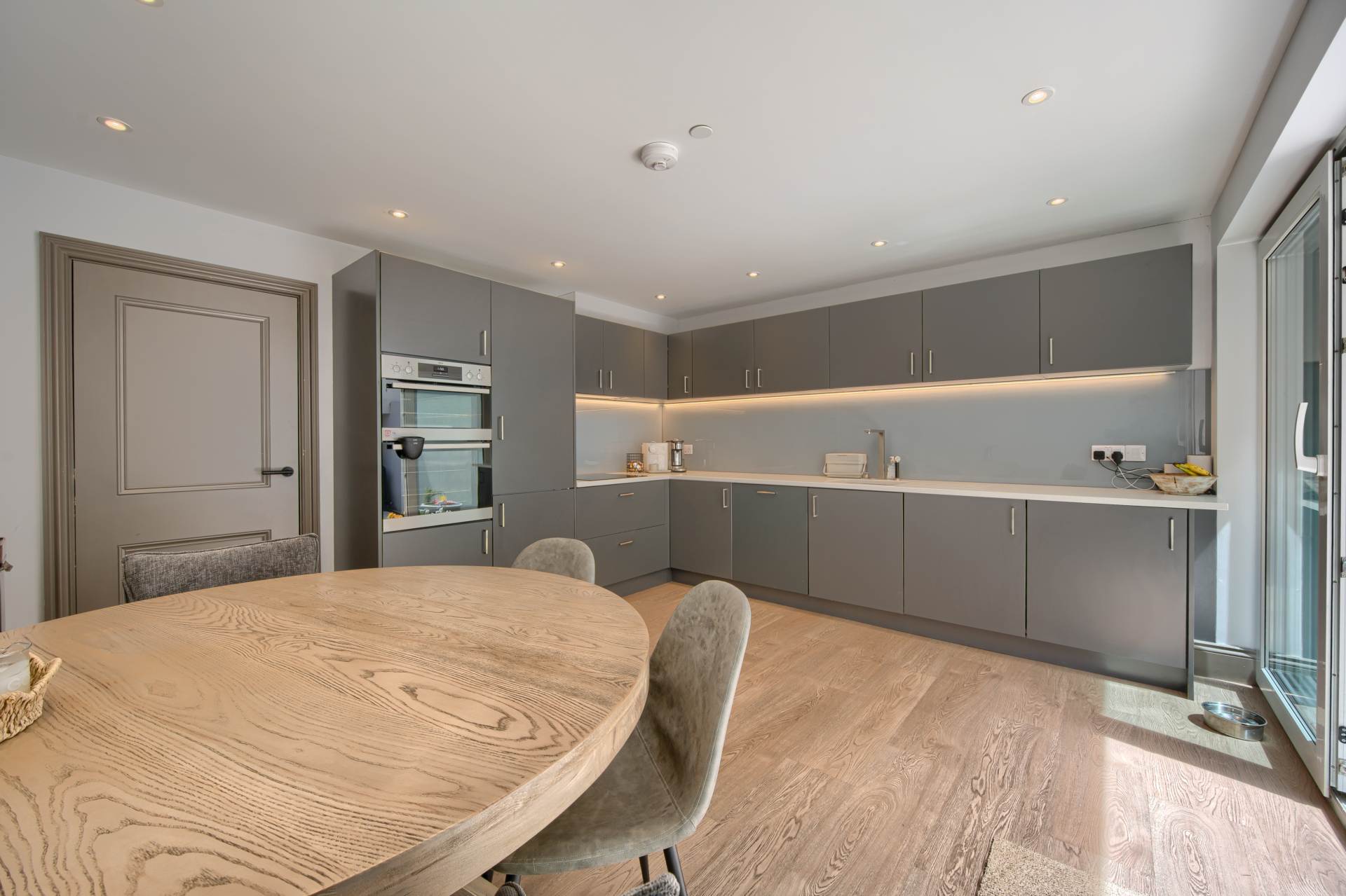 2, La Charroterie, St Peter Port, Image 7