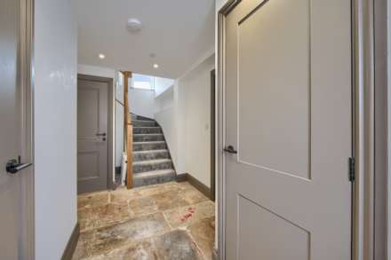2, La Charroterie, St Peter Port, Image 2