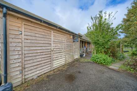 Summerville, Longue Rue, Vale, Image 7