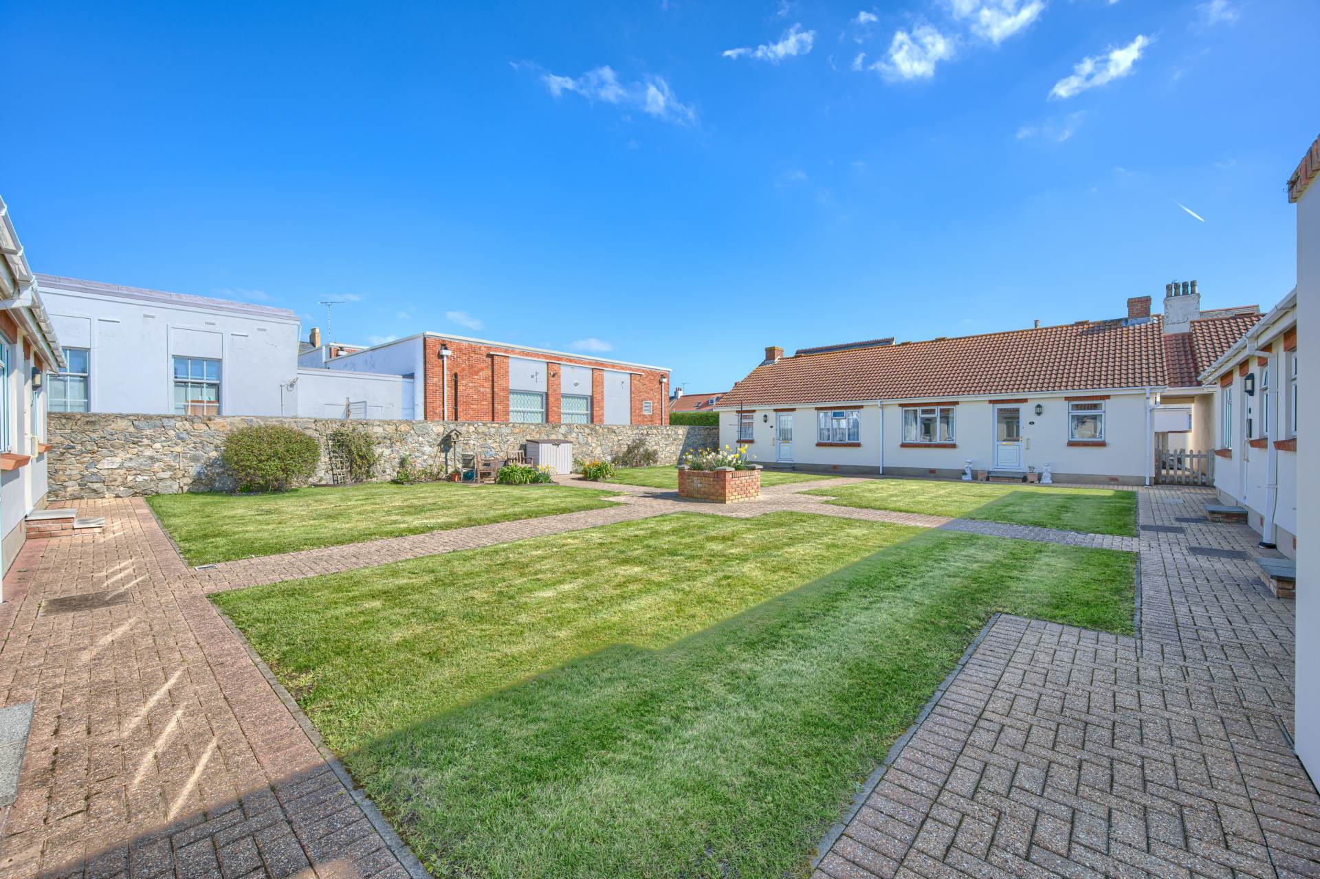 3 Rivermeade Court, New Road, St Sampson, Image 11